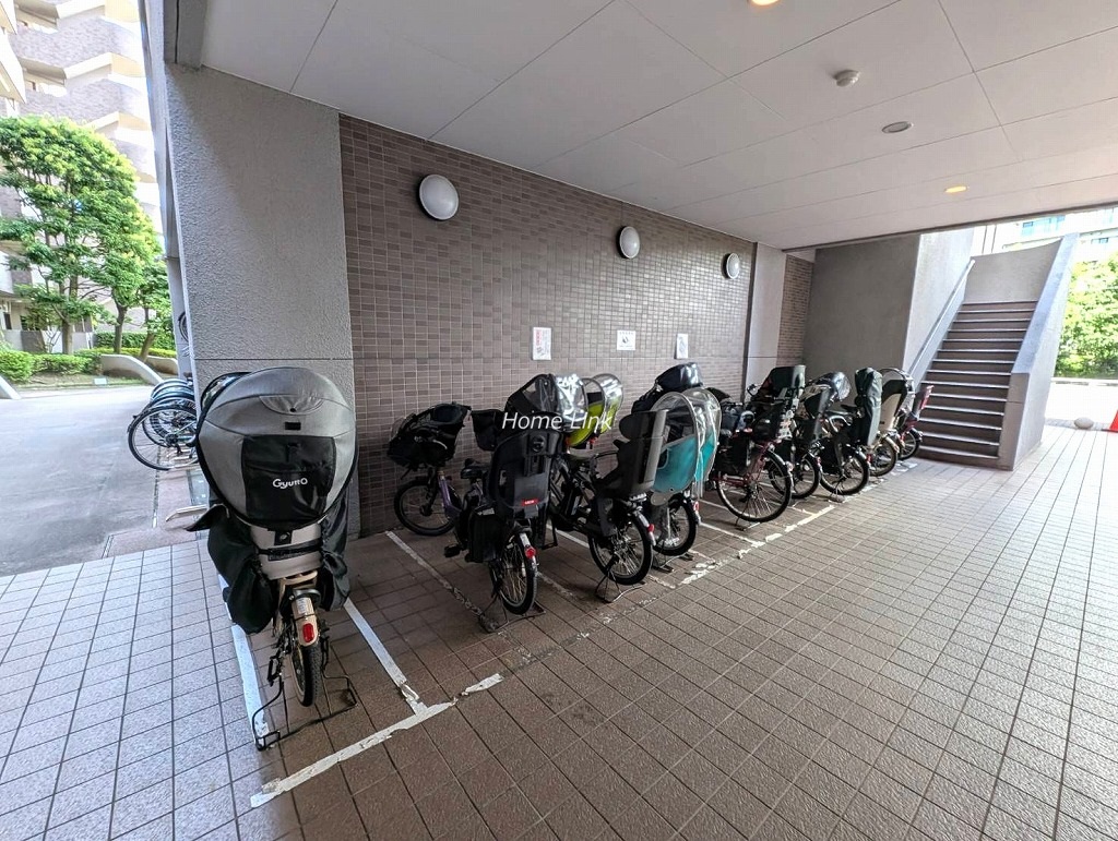パークハイツ小豆沢　駐輪場